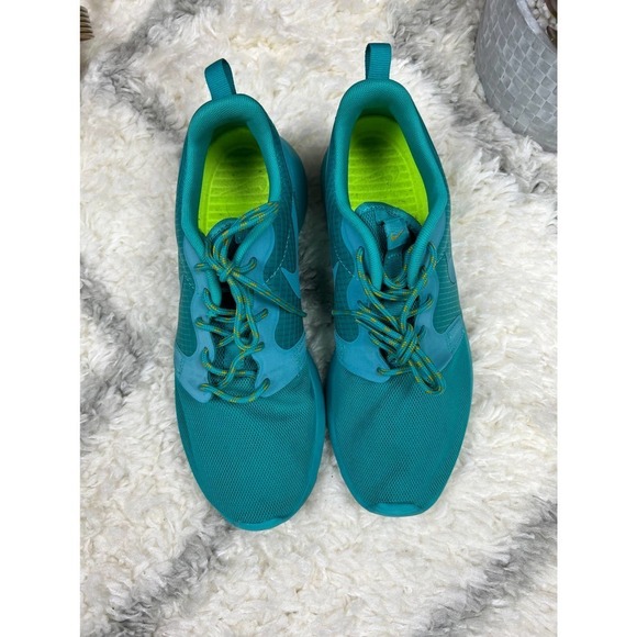 Nike Rosche Run Hyperfuse Woman’s Size 8.5 - Picture 3 of 9